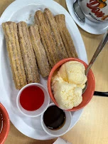 Churro Con Cajeta
